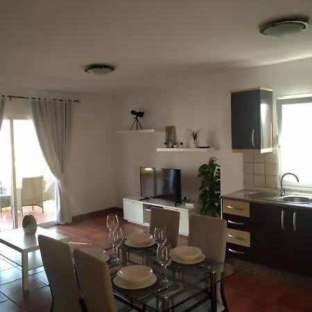 Ele Hause Tropical Paradise アパート *