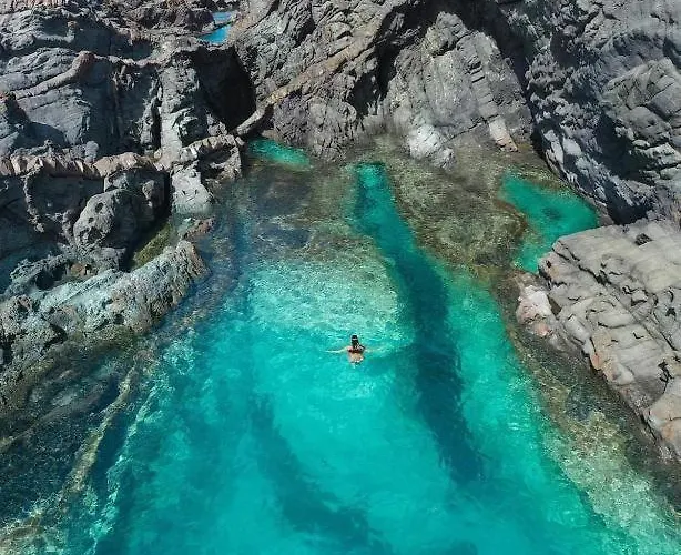 Tropical Paradise *